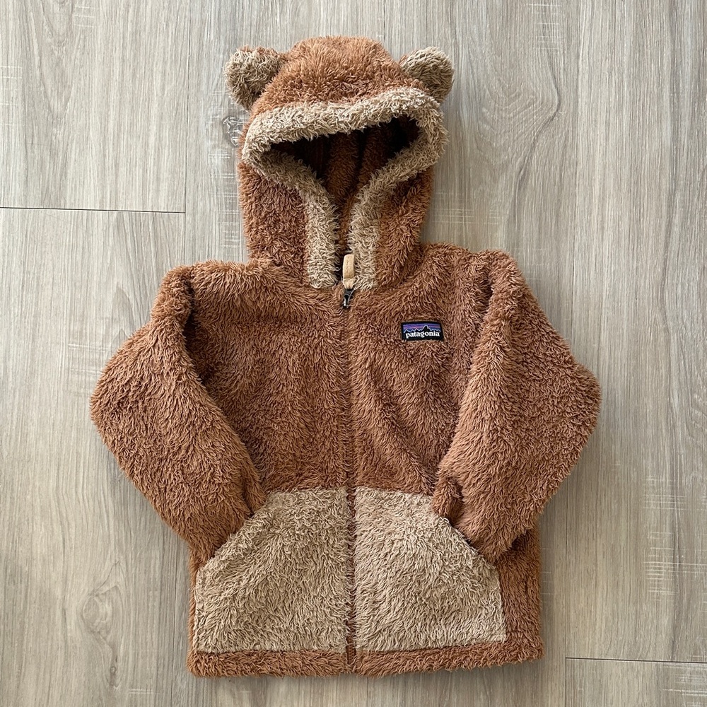 Patagonia Tan and Cream Fleece Hoodie